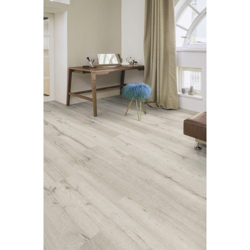 Bari tölgy laminált padló 8mm/Ac4/32 kopásállóság, fózolt - 34266