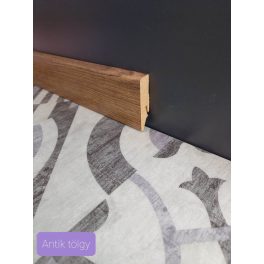 M61 Antik tölgy