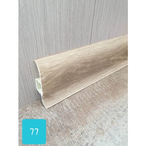 Kábelcsatornás szegélyléc - 77