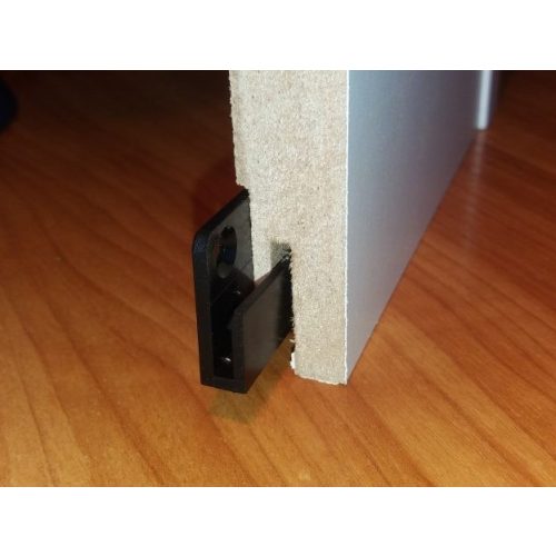 M75-77 szegélyléc felfogató