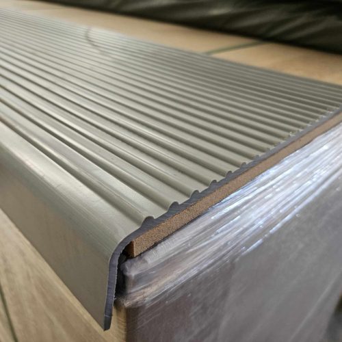 Pvc lépcsőtakaró elem, lépcsőburkoló